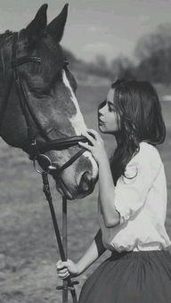 欧美国女人和大型马配,一场跨越物种的浪漫邂逅