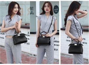 欧美国女人和大型马配,一场跨越物种的浪漫邂逅